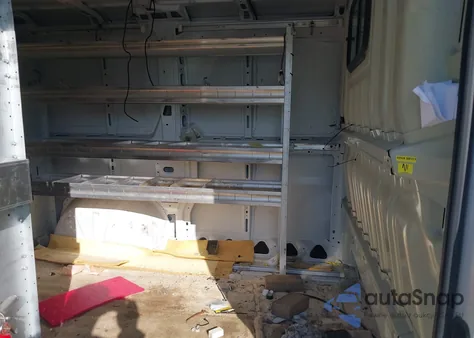 2015 Ram Promaster 1500 Low Roof z USA, uszkodzony, nr VIN 3C6TRVNG0FE519885